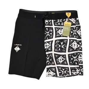 NWT Quick Silver Board Shorts Size 32